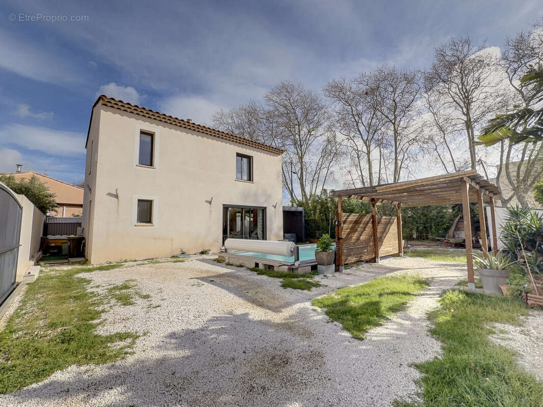 Maison à SIX-FOURS-LES-PLAGES