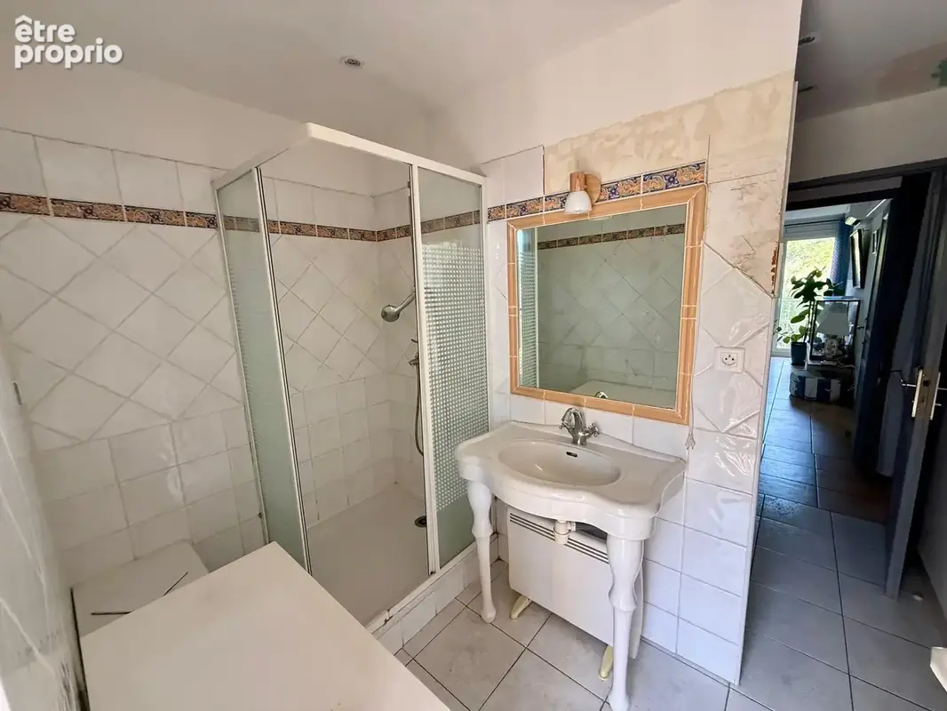 La SEYNE sur MER, au calme sans vis à vis mais proche de toutes commodités, T4 de 89 m2 IDEAL POUR FAMILLE - photo 7