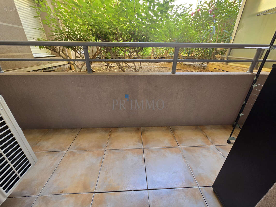 St raphael - t3 75m2 rdjardin + garage - photo 15
