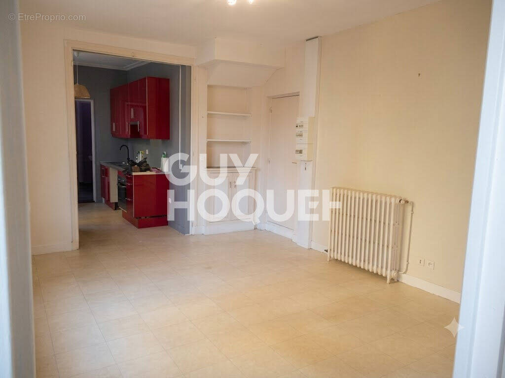 Appartement à IVRY-LA-BATAILLE
