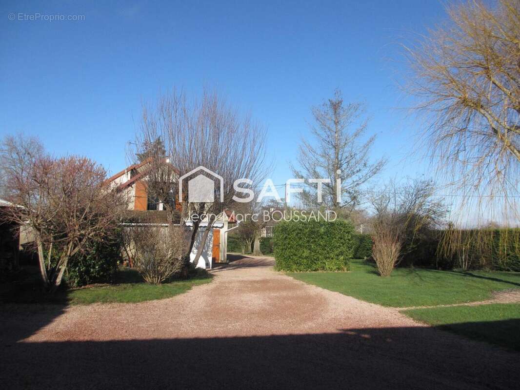 Photo 2 - Maison à CHANDON