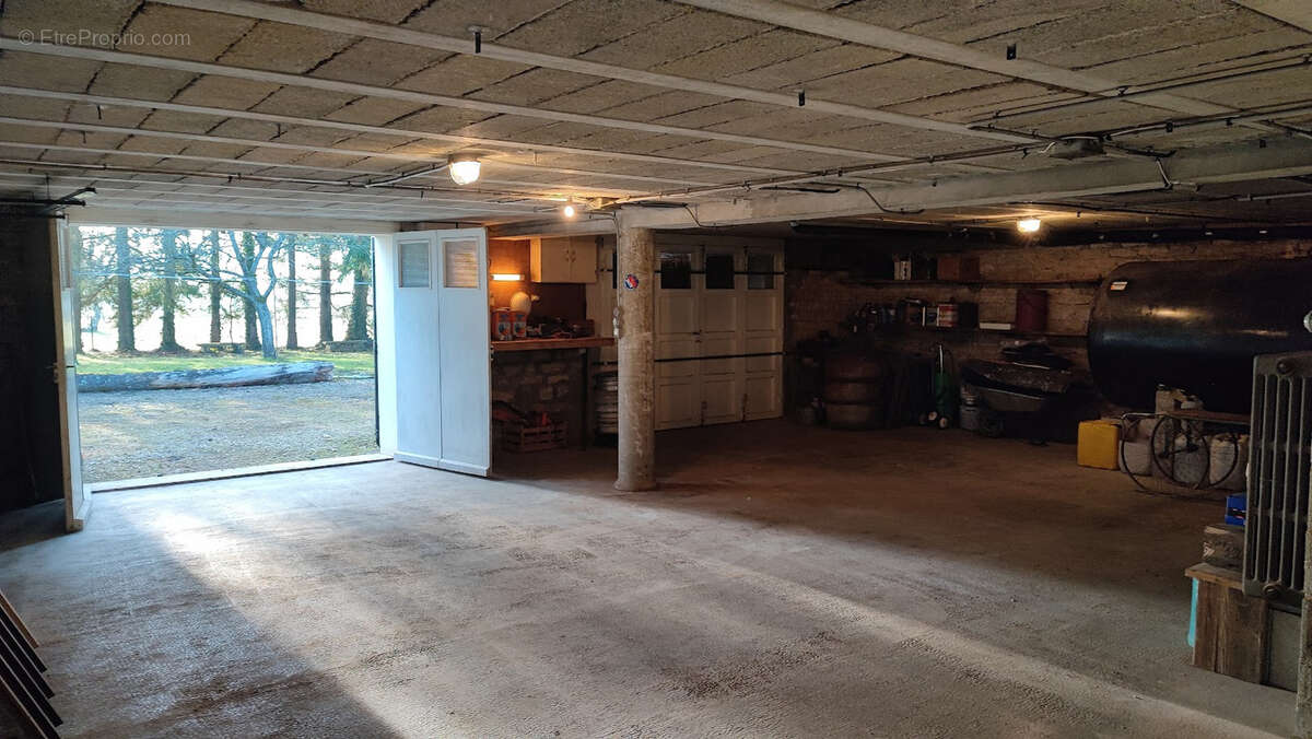 Maison à IS-EN-BASSIGNY