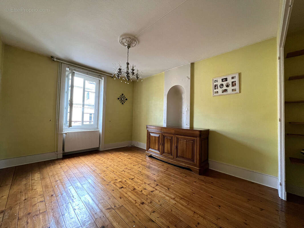 Appartement à LONS-LE-SAUNIER
