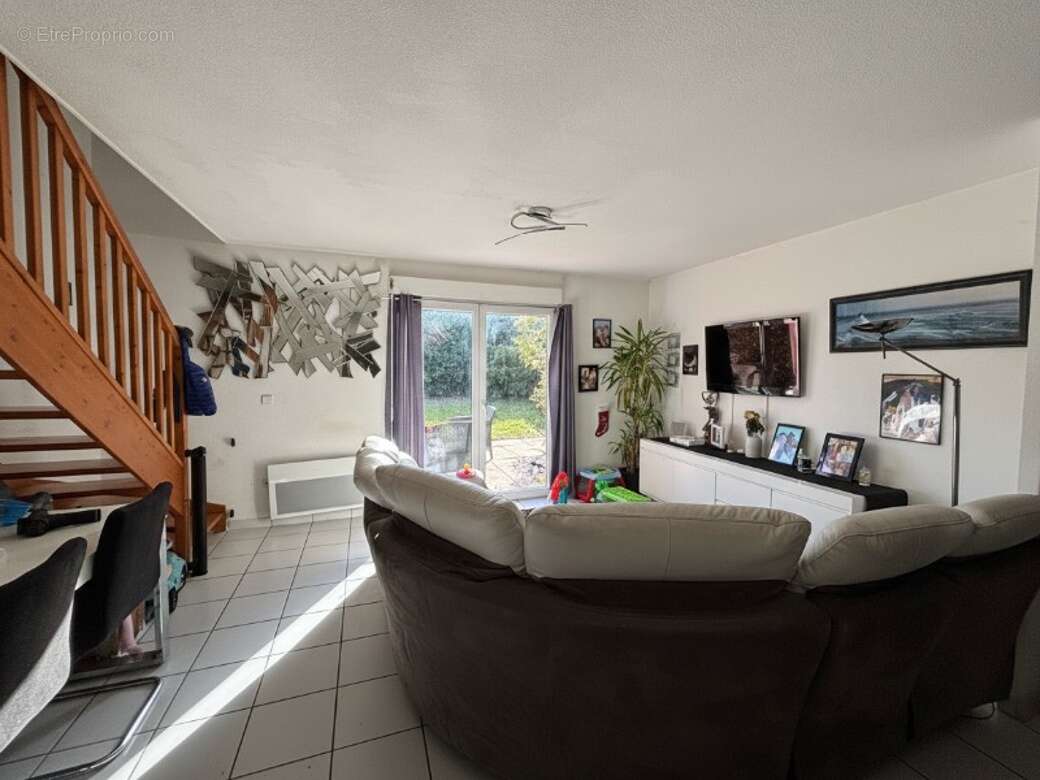 Maison à MONTELIMAR