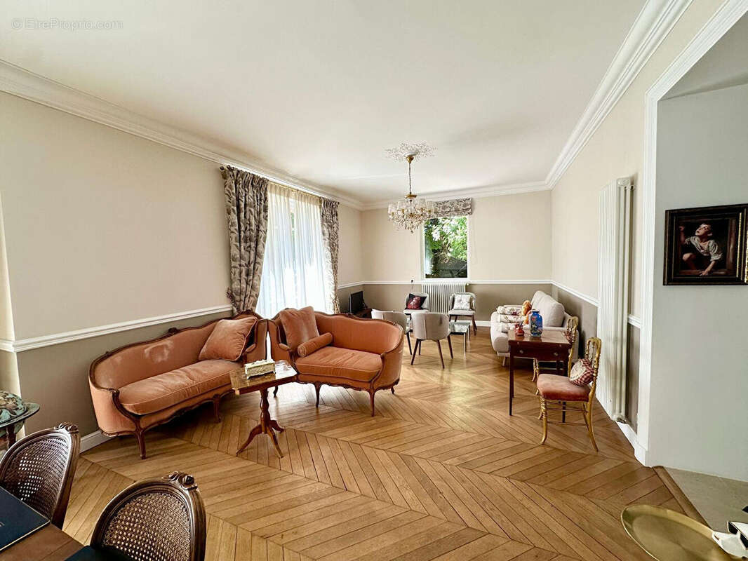 Maison à MAISONS-LAFFITTE