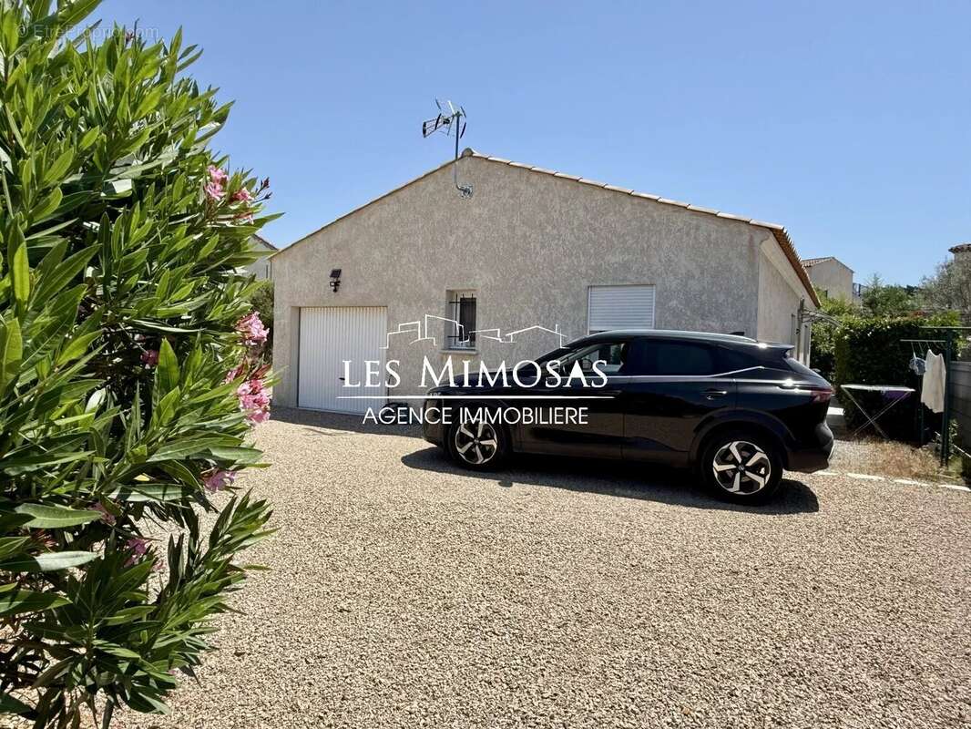 Maison à ROQUEBRUNE-SUR-ARGENS