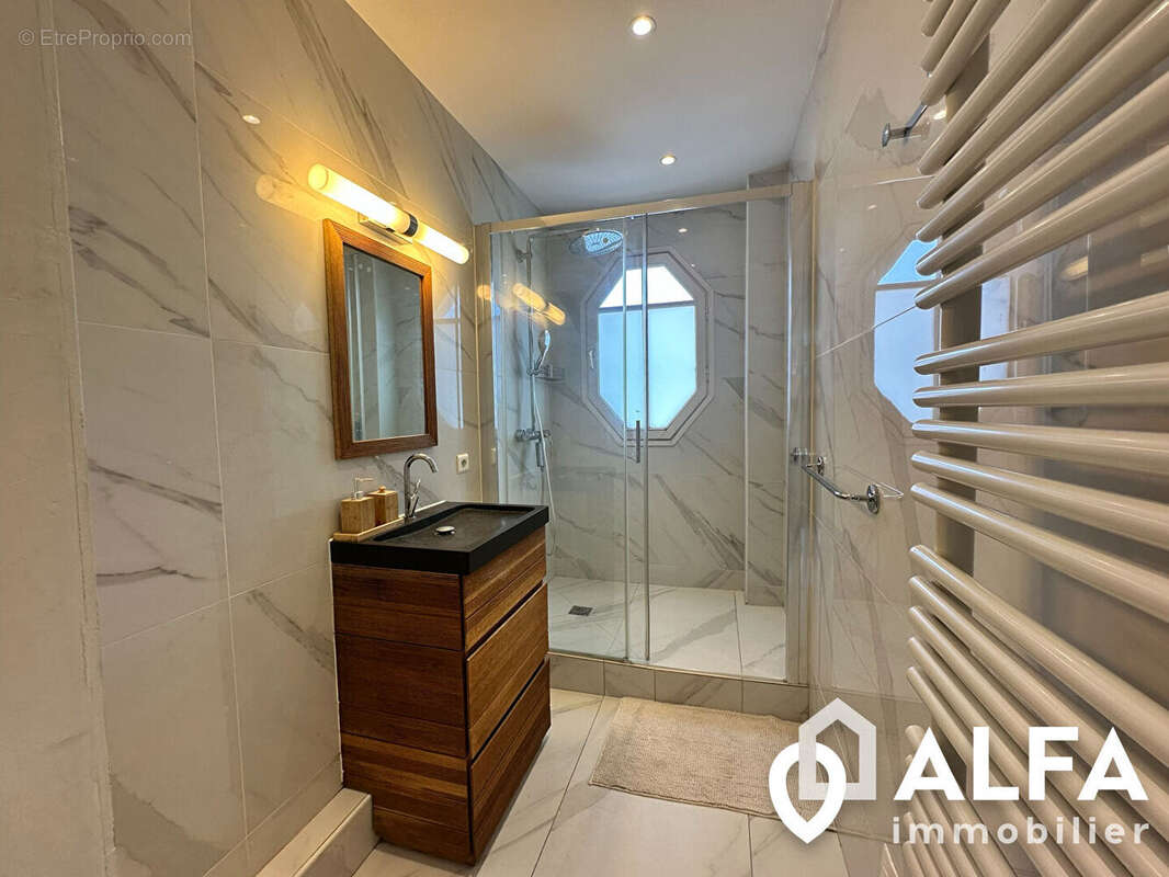 Enghien-les-Bains  /  Emplacement de premier choix /  3 pièces traversant 60 m² - photo 11