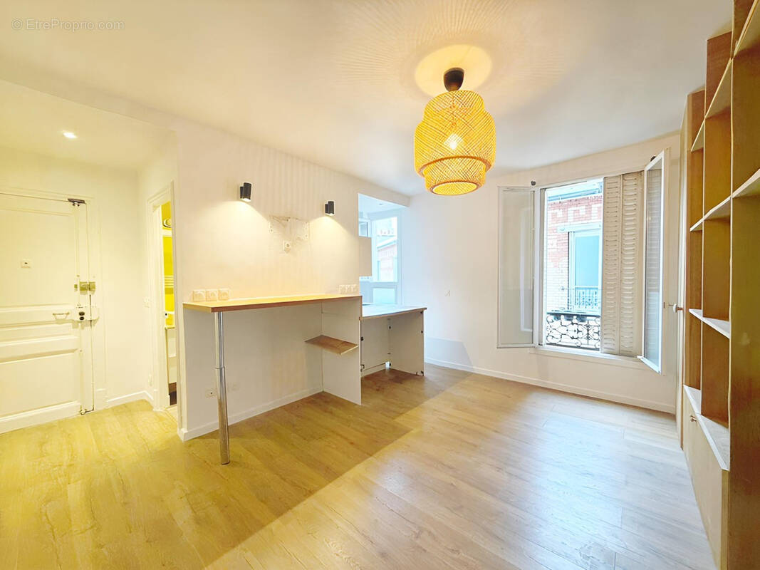 Appartement à PARIS-11E