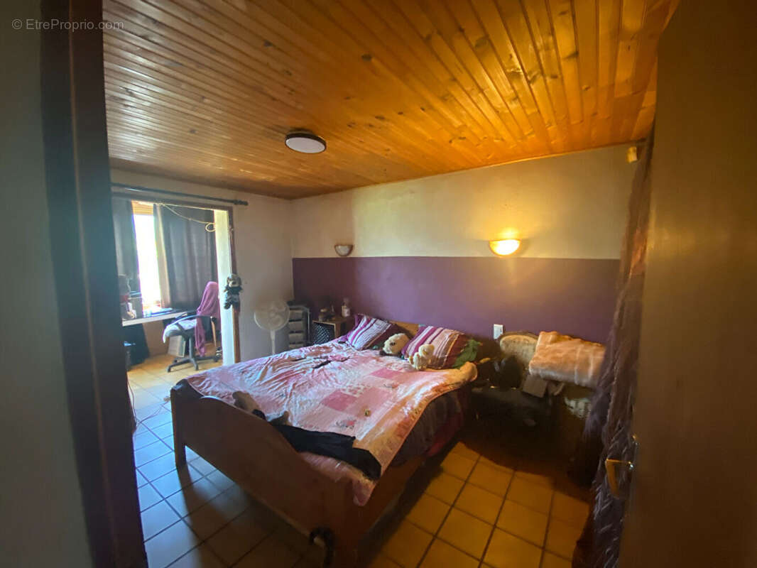 Maison à MAUBEC