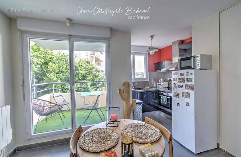 Appartement à GRIGNY