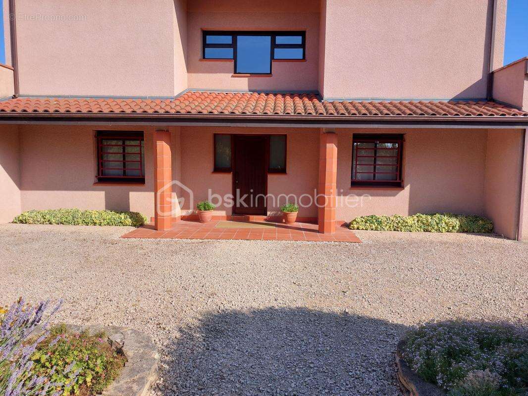 Maison à VILLENEUVE-TOLOSANE