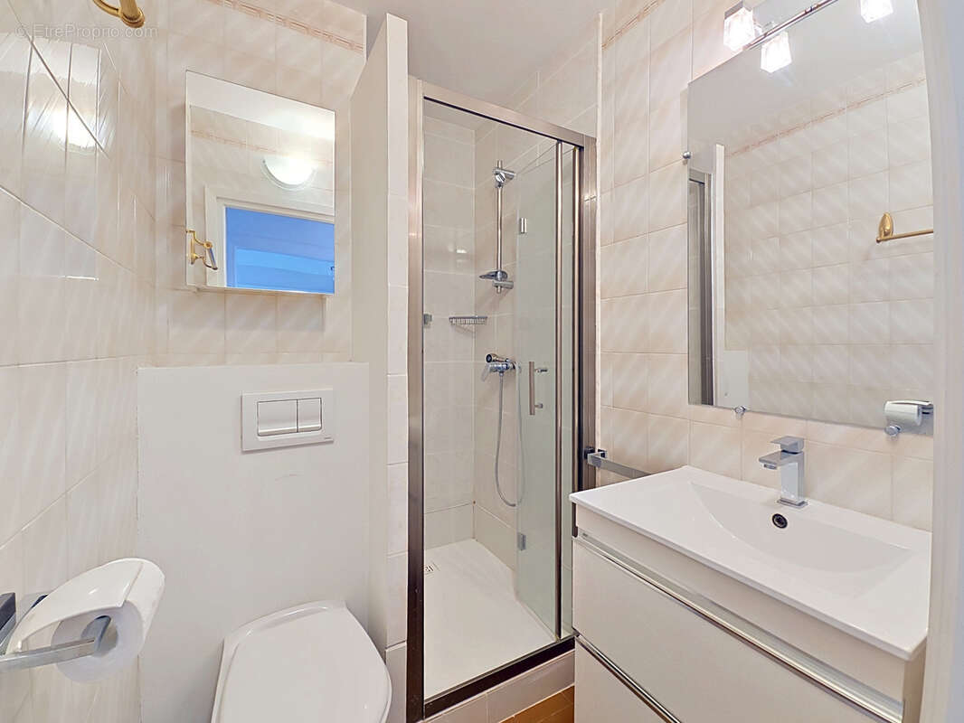 Appartement à VENCE