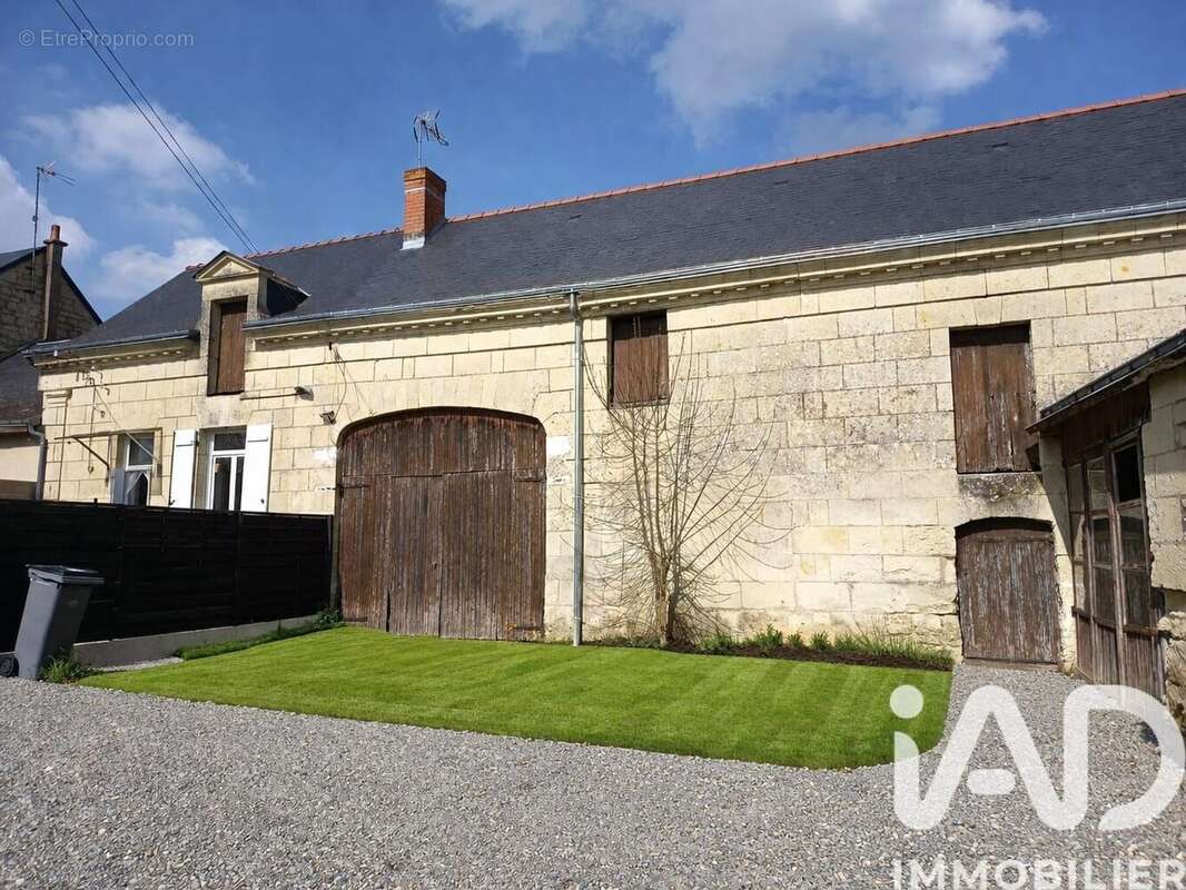 Photo 2 - Maison à SAVIGNY-EN-VERON