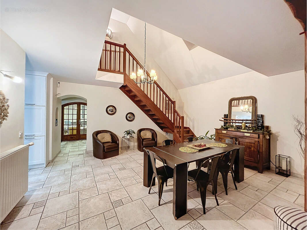 Maison à VAUJOURS