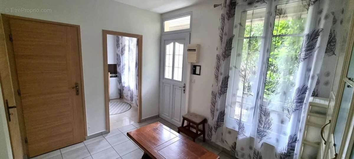 Maison à STAINS