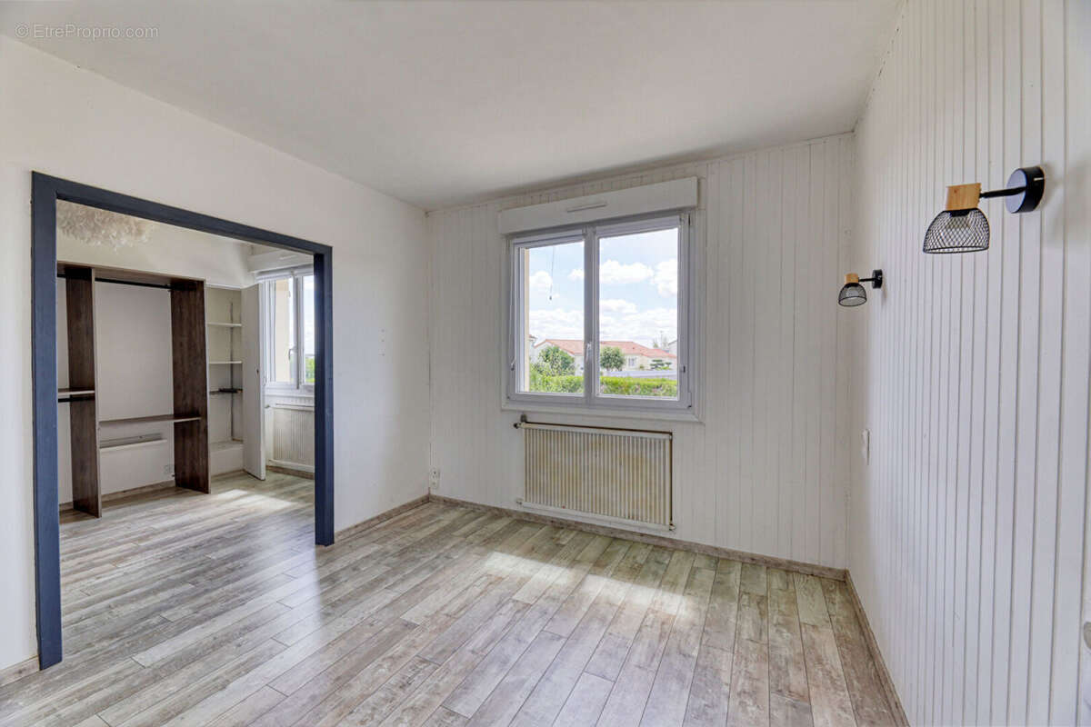 Maison Familiale A vendre La Bruffière - photo 6
