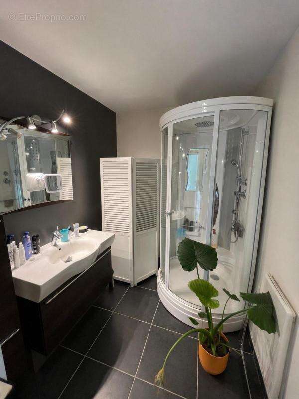 Appartement à SAINT-COULOMB