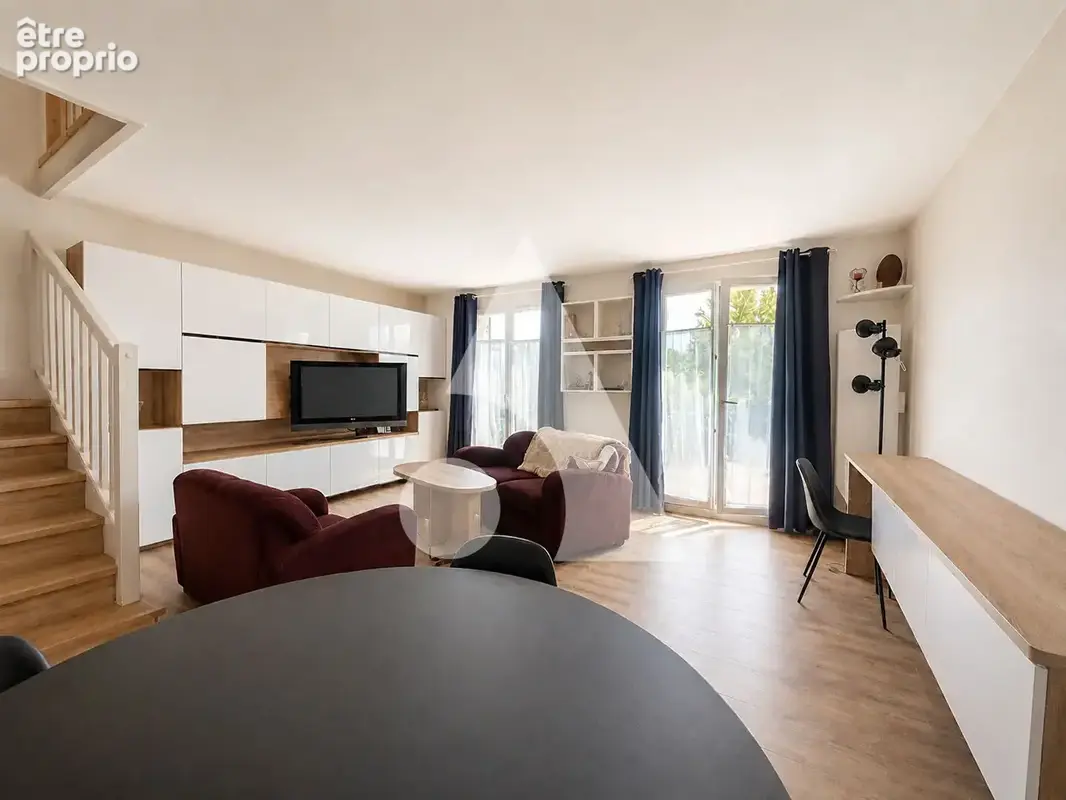 Maison de ville - dpe c - champs guillaume - photo 2