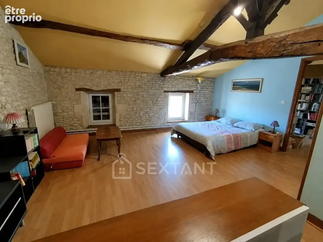 Charentaise de caractère  276 m² habitables  4 chambres  dépendances - photo 13
