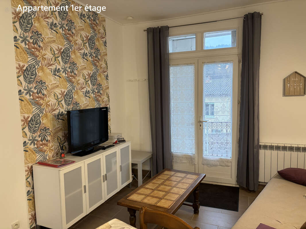 Appartement à LAMALOU-LES-BAINS