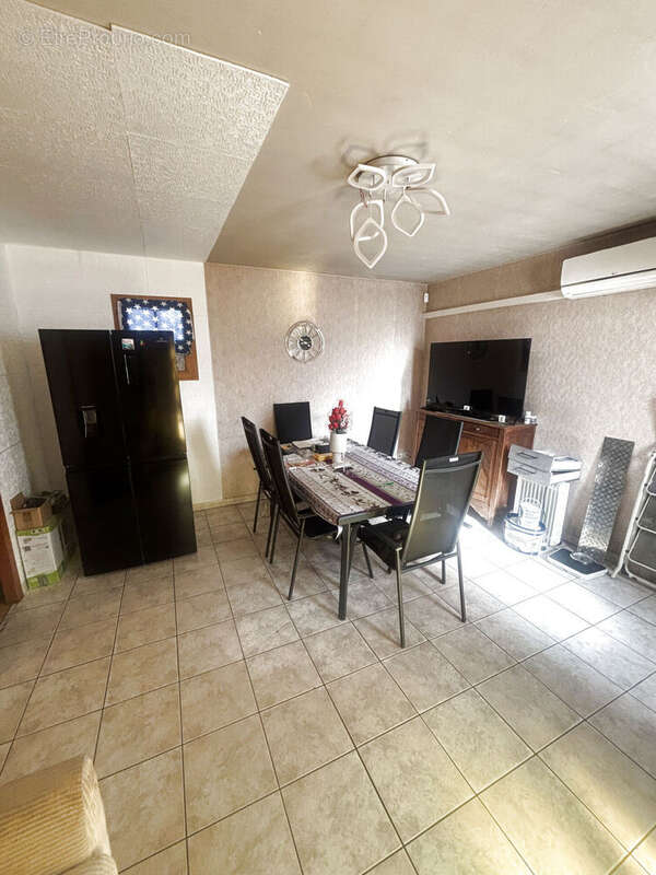 Photo 2 - Maison à LE DONJON