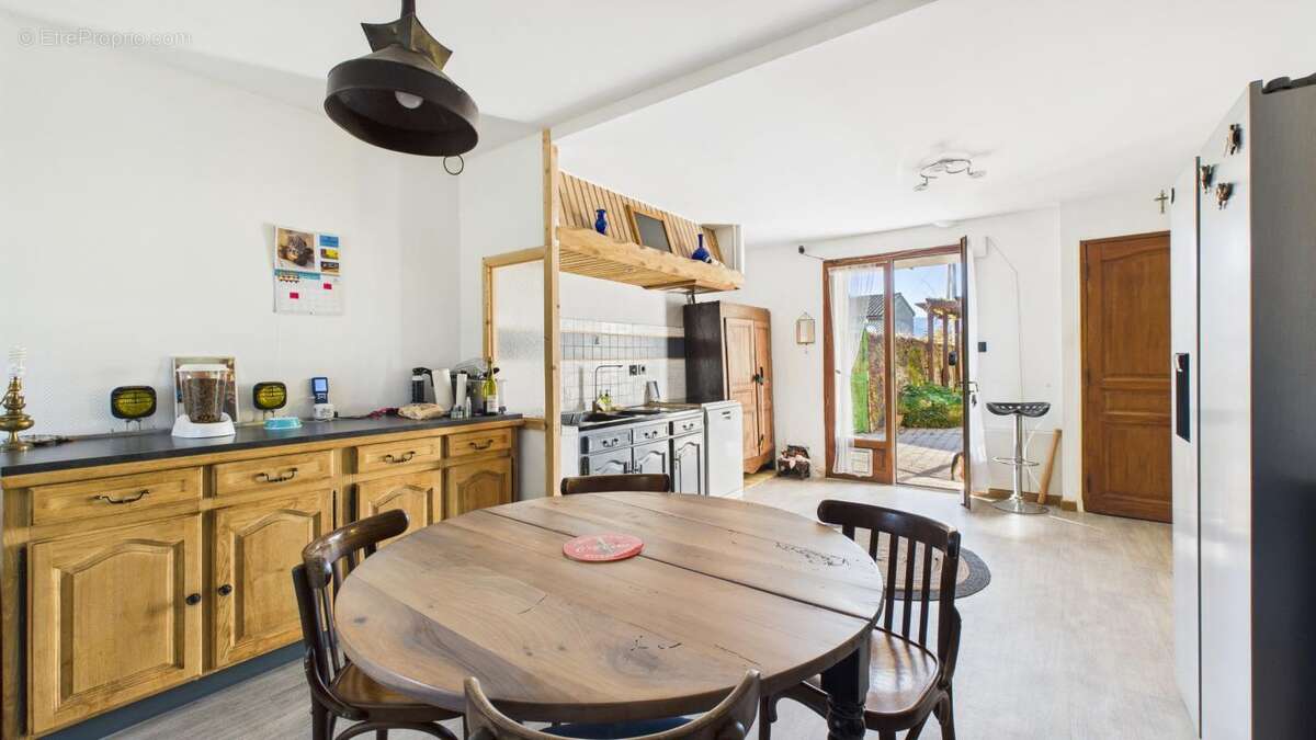 Maison à BOURG-LES-VALENCE