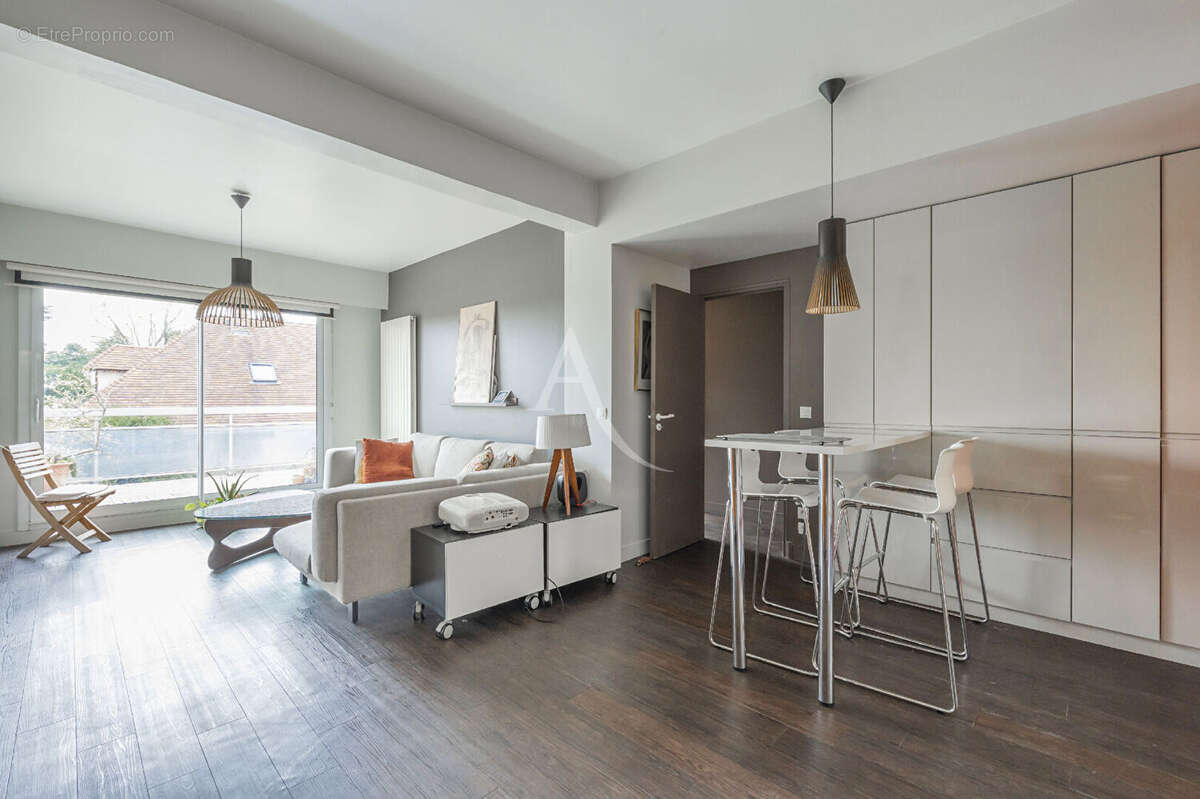 Appartement à GARCHES