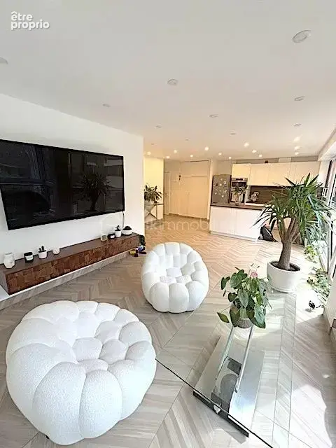 Appartement de standing en rez de jardin dans une résidence arborée avec piscine et gardien - photo 6