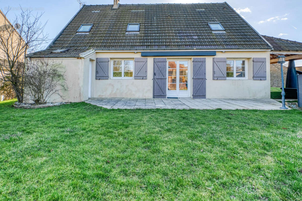 Maison à ROUVRES