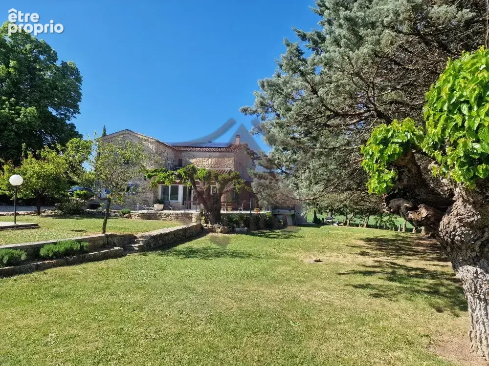 Photo Maison à Barjac au prix de 499 000€