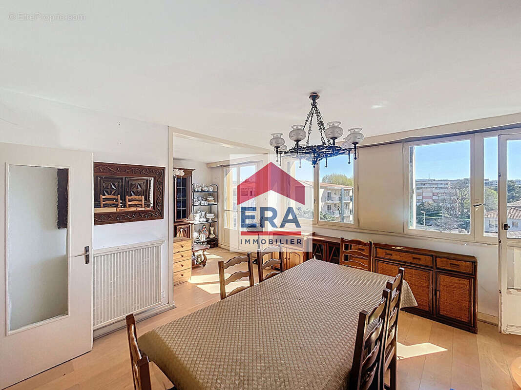 Appartement à MARSEILLE-14E