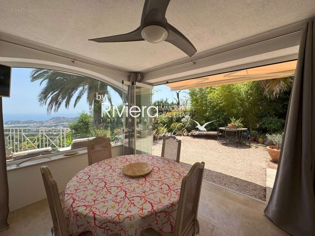 Propriete avec piscine a debordement et vue mer ! - photo 14