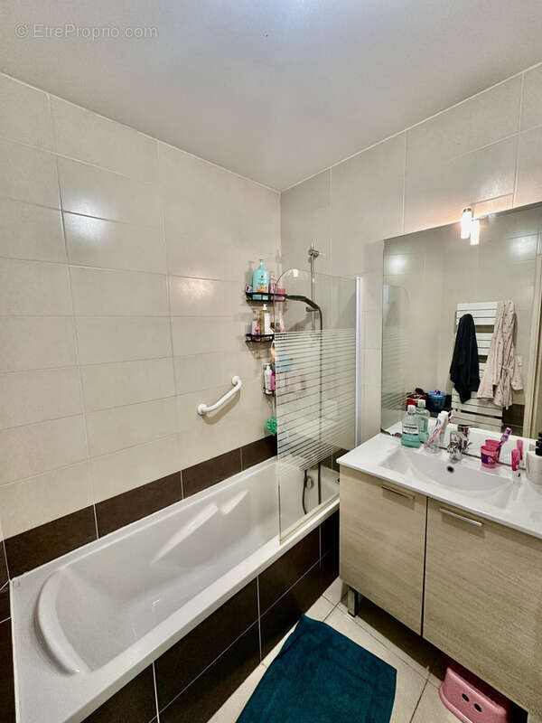 Appartement à MARSEILLE-12E