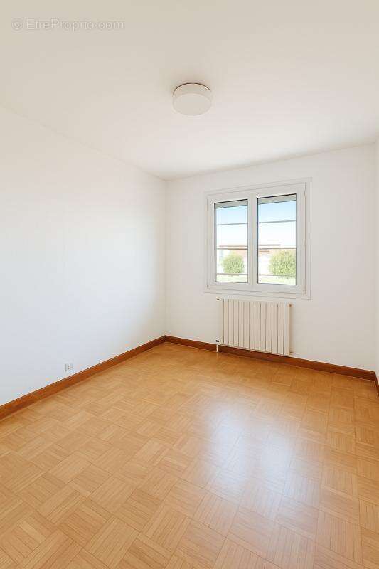 Maison à LA VILLEDIEU-DU-CLAIN