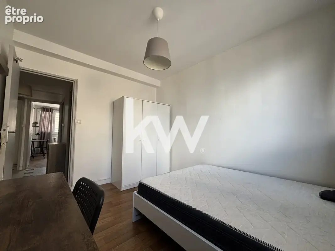 Appartement 61 m² à Saint-Etienne  - photo 8