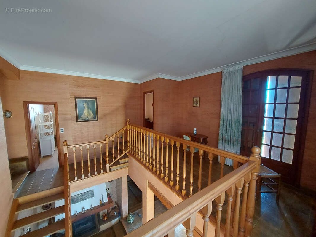 A Villelongue de la salanque grande maison de village avec potentiel - photo 10
