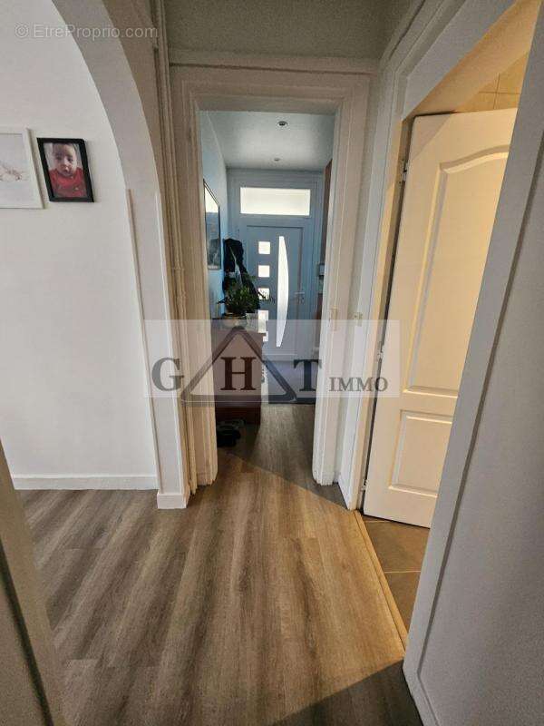 Commerce à MAISONS-ALFORT