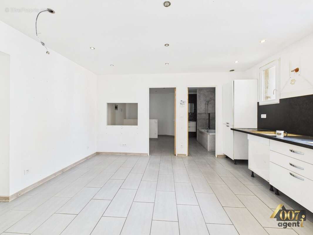 Appartement à SAINT-PIERRE-D'ALBIGNY