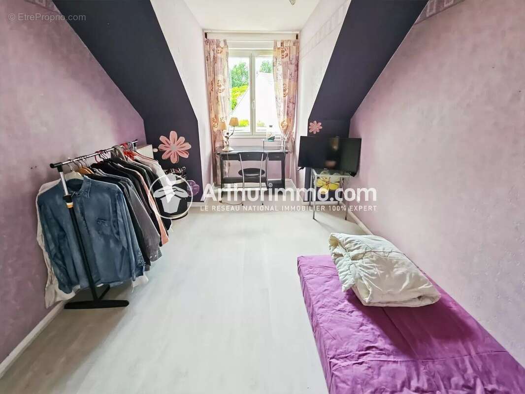 Maison à SAINT-PIERRE-DU-PERRAY