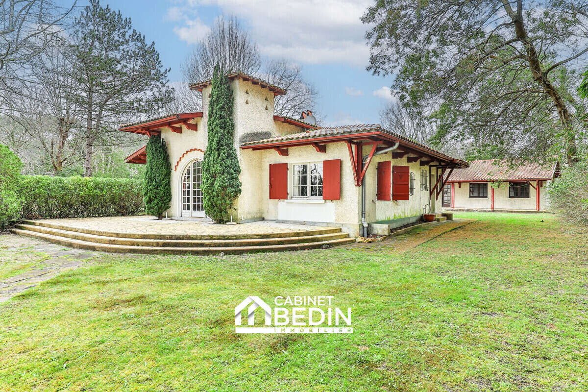 Maison à PARENTIS-EN-BORN