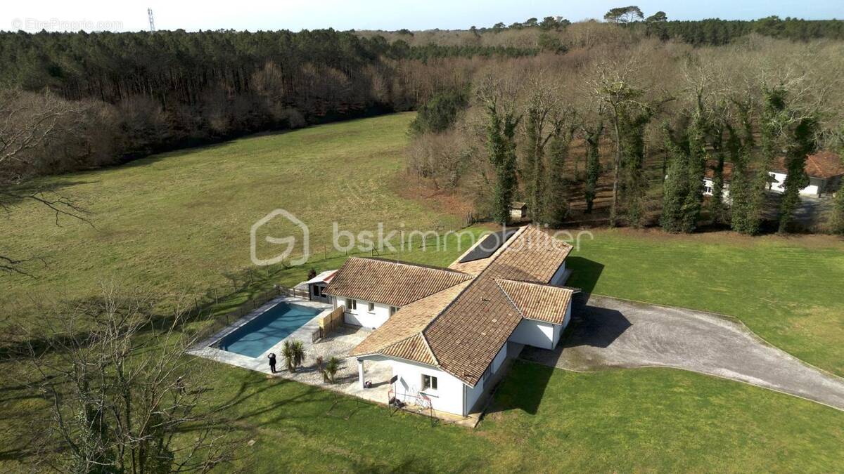 Maison à SAINT-VINCENT-DE-PAUL