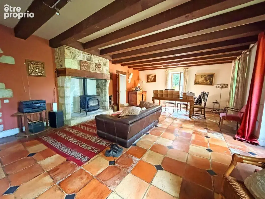 Maison en pierre, piscine, 3,5 hectares - photo 3