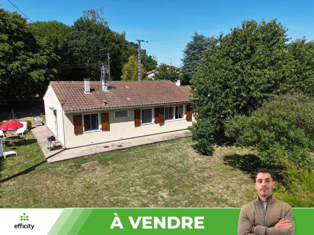 Maison à SAINT-PIERRE-D'EXIDEUIL
