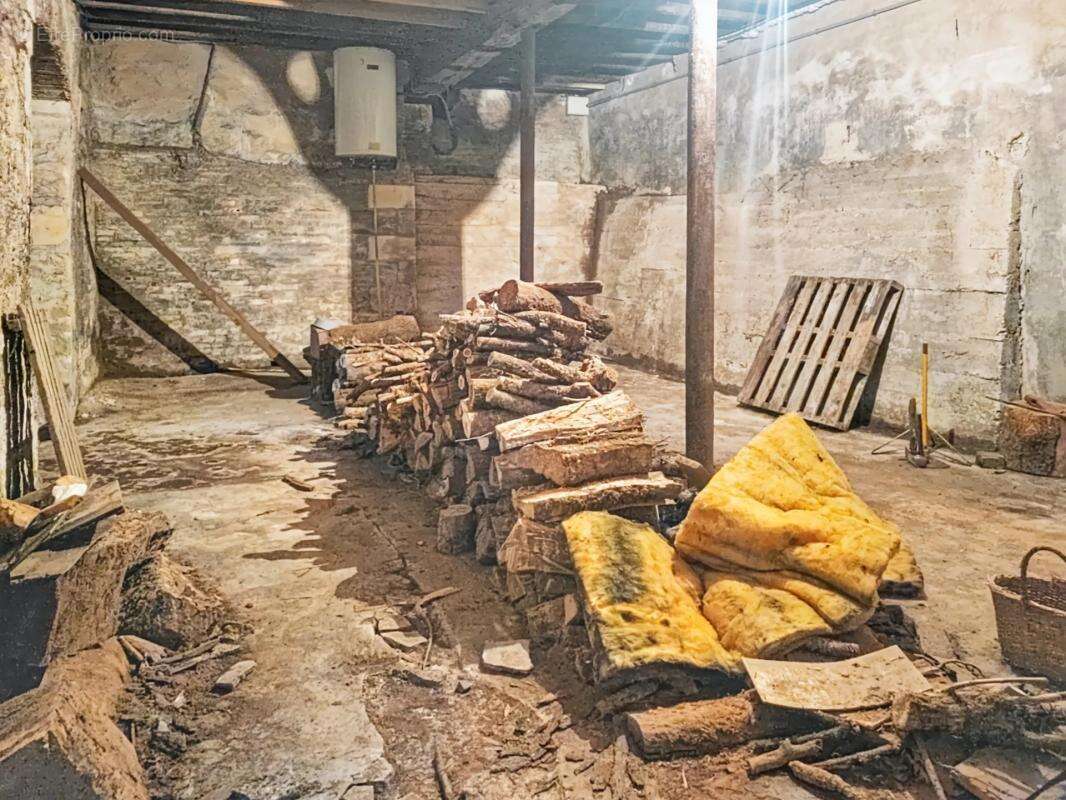 Maison à SAINT-LAURENT-DES-HOMMES