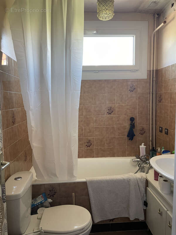 Maison à SAINT-JUST-EN-CHEVALET