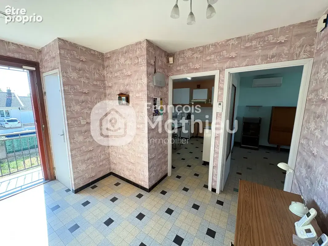 Saint André de Corcy : maison sur sous-sol complet 3ch - dépendance - terrain 750m2 - photo 2