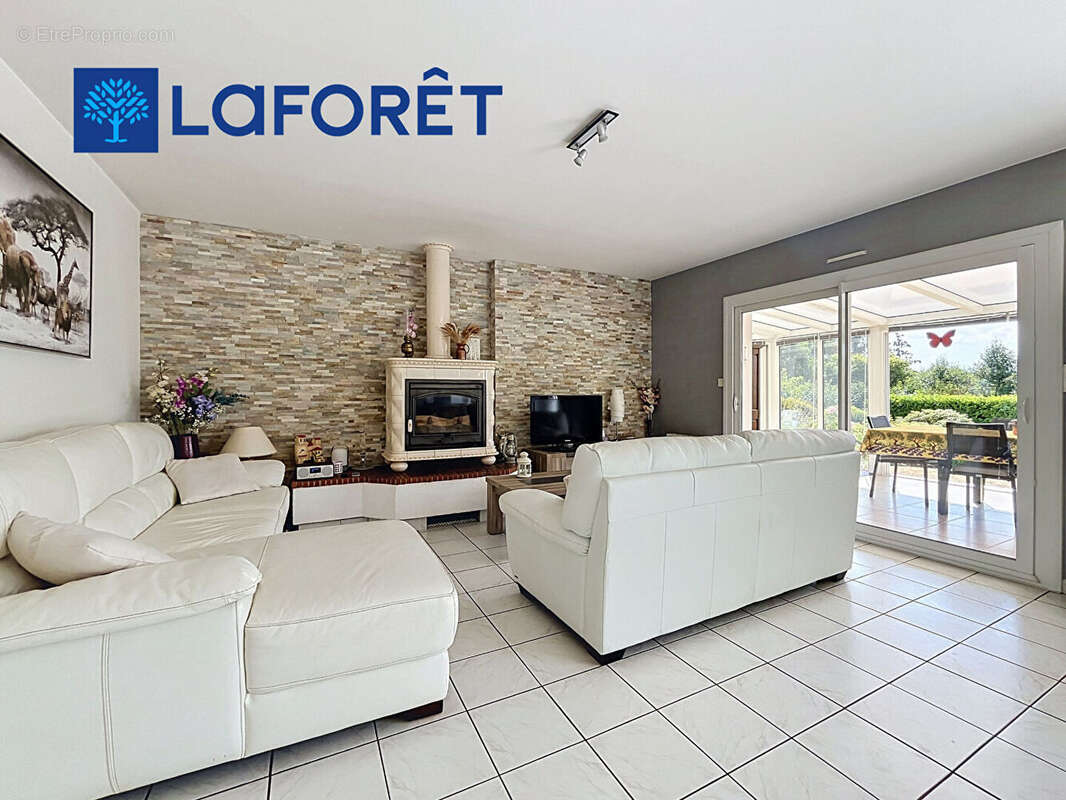 A VENDRE, Neulliac maison 6 pièces 133 m² - photo 3