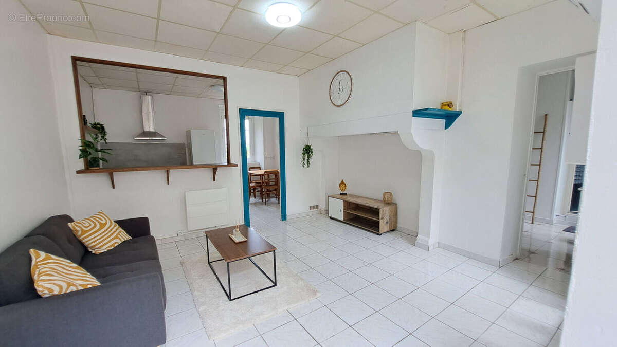 Appartement à ARTIX