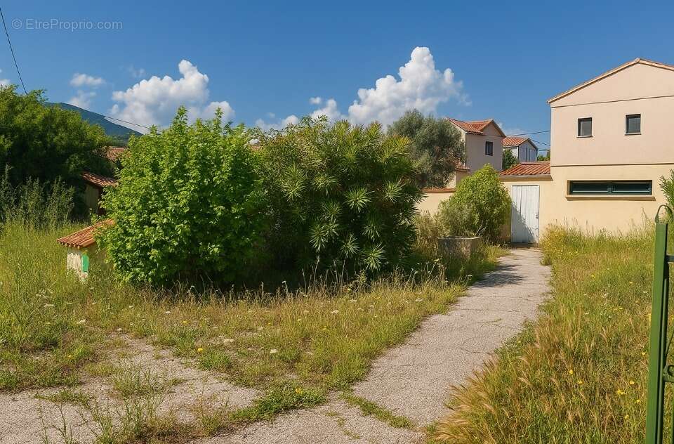 Terrain 300 m² à Toulon  - photo 2