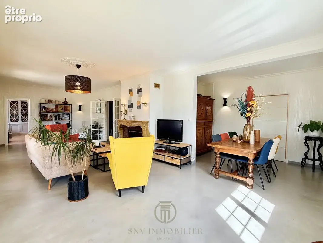VILLA FAMILIALE avec vue, piscine XXL et pool house - photo 8